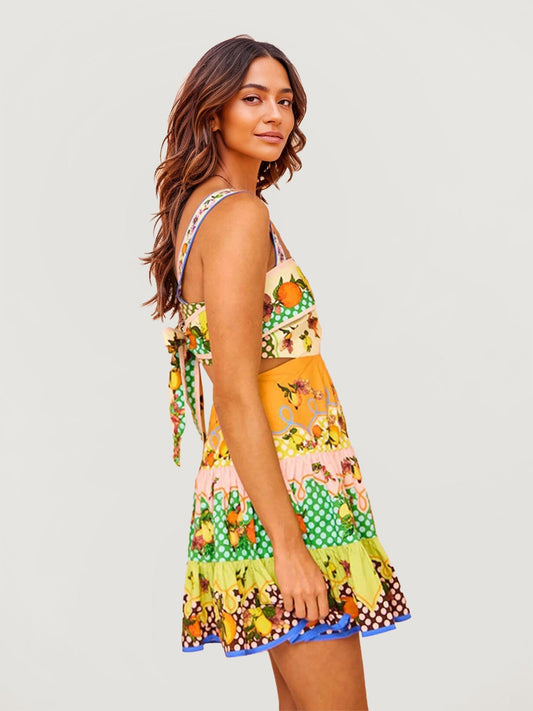VESTIDO MINI ESTAMPADO COM DECOTE DIREITO