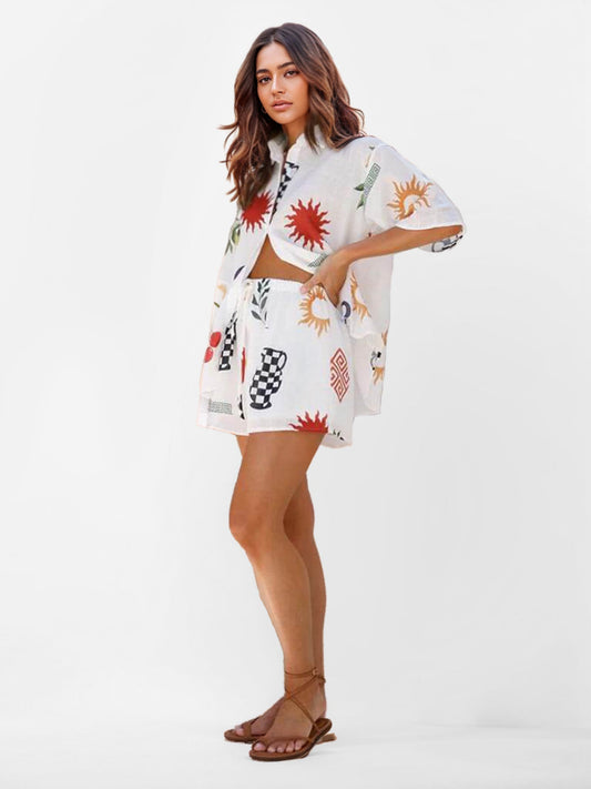 CONJUNTO DE DUAS PEÇAS COM ESTAMPADO GEOMÉTRICO