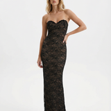 VESTIDO COMPRIDO DE RENDA COM DECOTE CAI-CAI