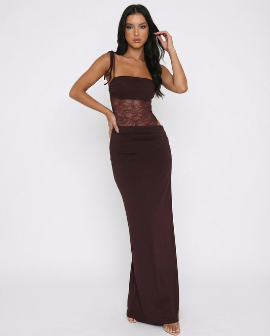 VESTIDO COMPRIDO COM PAINEL DE RENDA E CORTE AJUSTADO