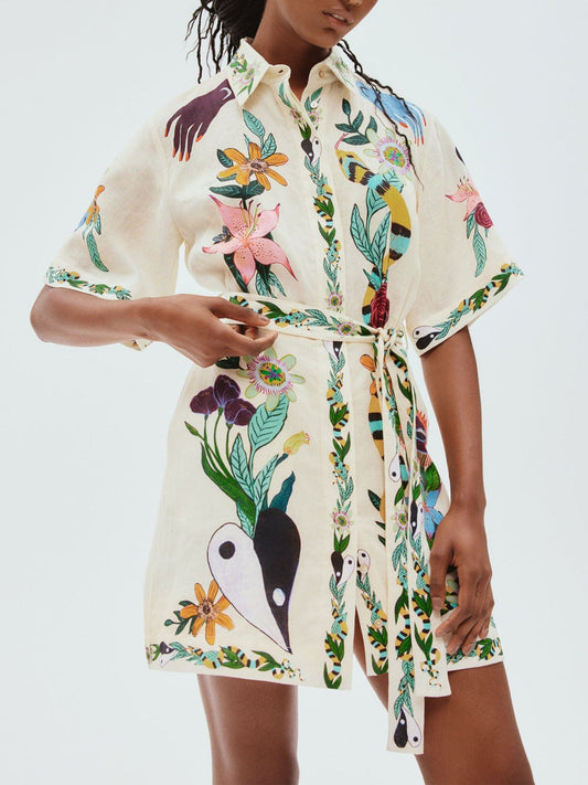 VESTIDO CAMISEIRO COM ESTAMPADO FLORAL E LAÇO NA CINTURA