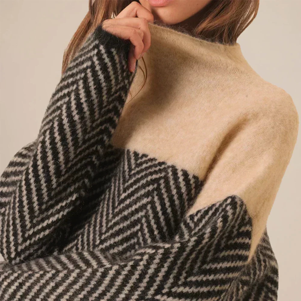 Mira - Pull Torsadé Elegante
