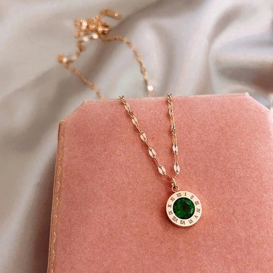 Colar com Esmeralda em Ouro