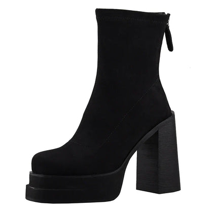 Olga - Botas com estilo moderno com o conforto da camurça