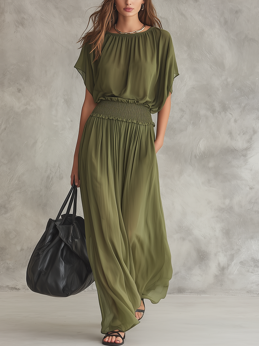 Vestido maxi folgado com cintura franzida