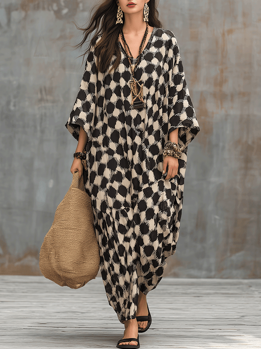 Vestido maxi caftão de inspiração boémia com bolinhas e corte solto
