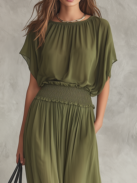Vestido maxi folgado com cintura franzida